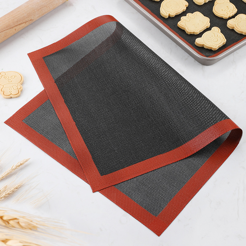 Non-Stick Material Perforated  - مراجعة Super Kitchen Baking Mat وسعره